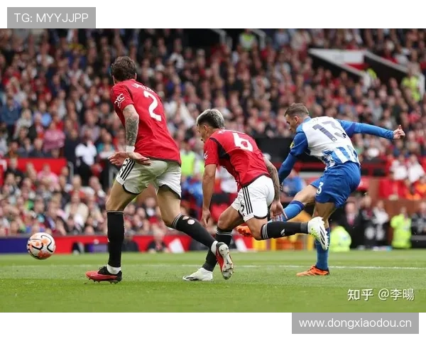 曼联复兴进程放缓，问题显现对赛季走势形成制约