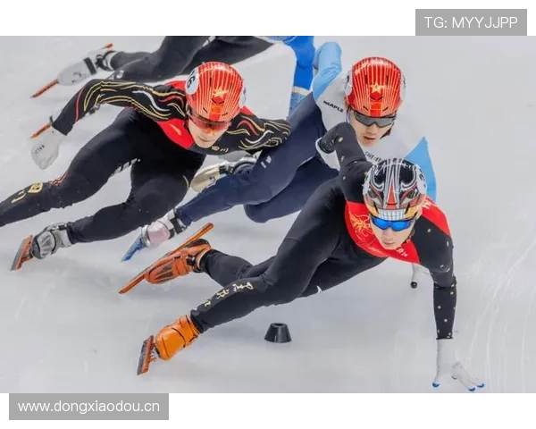 任子威训练完直接拎着冰桶回家泡脚？