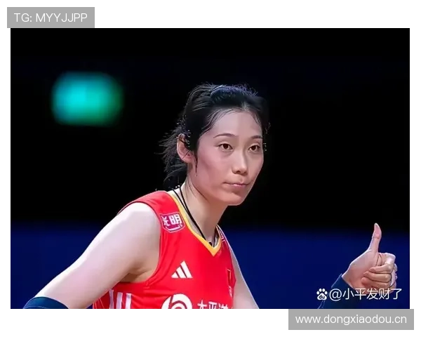 朱婷的朋友圈都得是钻石吧，日常逛街估计比我今年工资还贵？